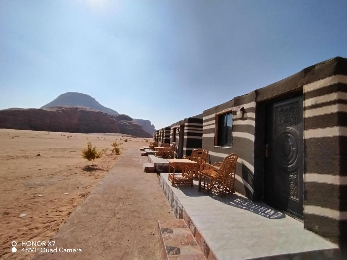 Caesar Desert Camp Wadi Rum Buitenkant foto