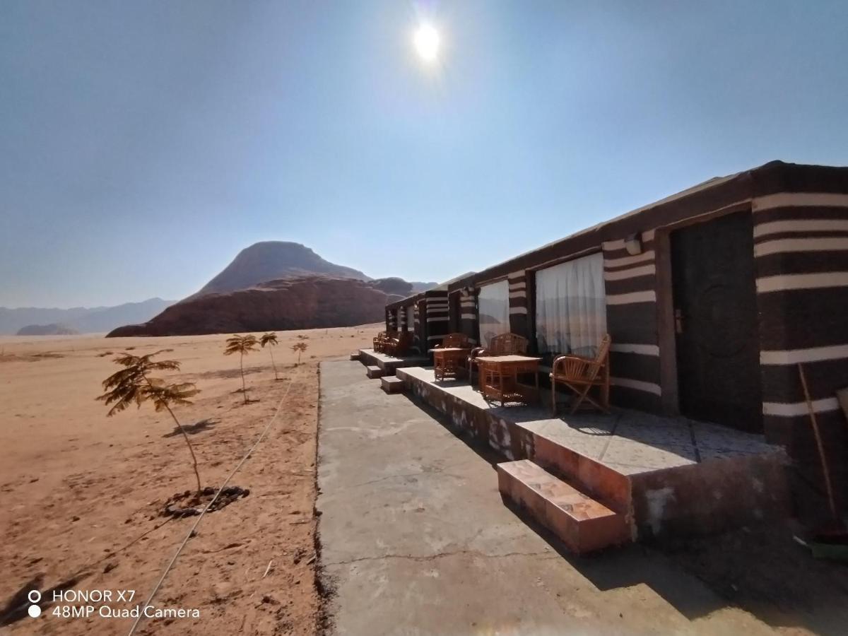 Caesar Desert Camp Wadi Rum Buitenkant foto