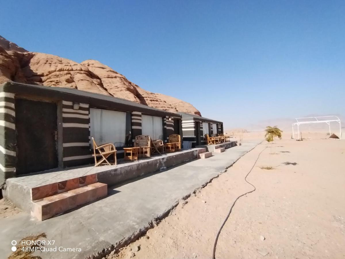 Caesar Desert Camp Wadi Rum Buitenkant foto