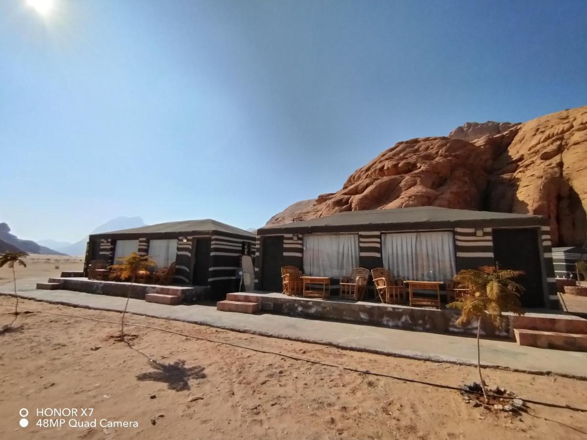 Caesar Desert Camp Wadi Rum Buitenkant foto