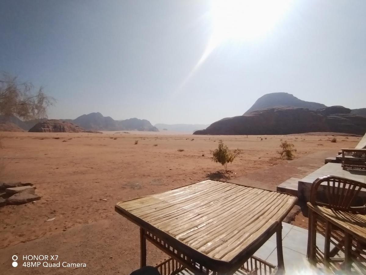 Caesar Desert Camp Wadi Rum Buitenkant foto