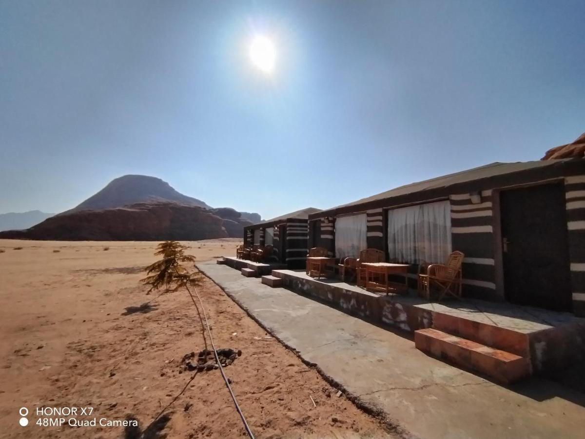 Caesar Desert Camp Wadi Rum Buitenkant foto